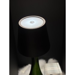 Chapeau de bouteille en métal LED